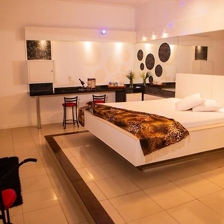 Top Motel Criciuma  Eksteriør bilde